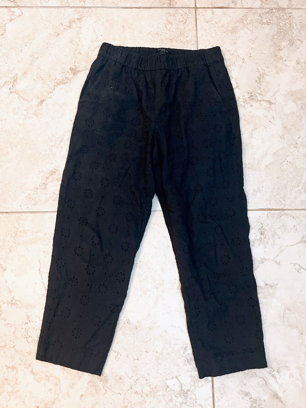 Free- Ann Taylor eyelet pant